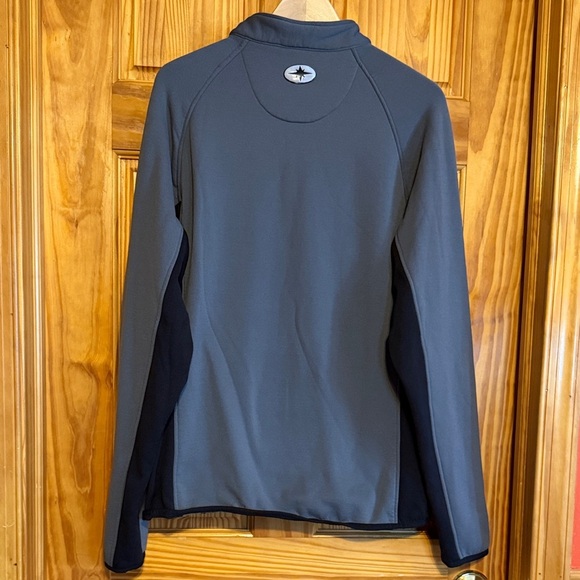 Pure Polaris Gray and Black Pullover - Picture 6 of 10
